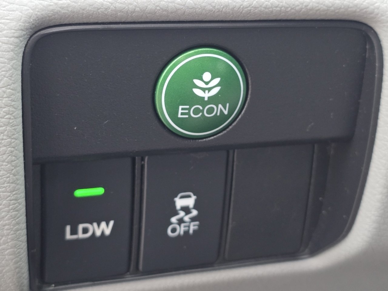 Used 2015 Honda Accord EX-L image 9