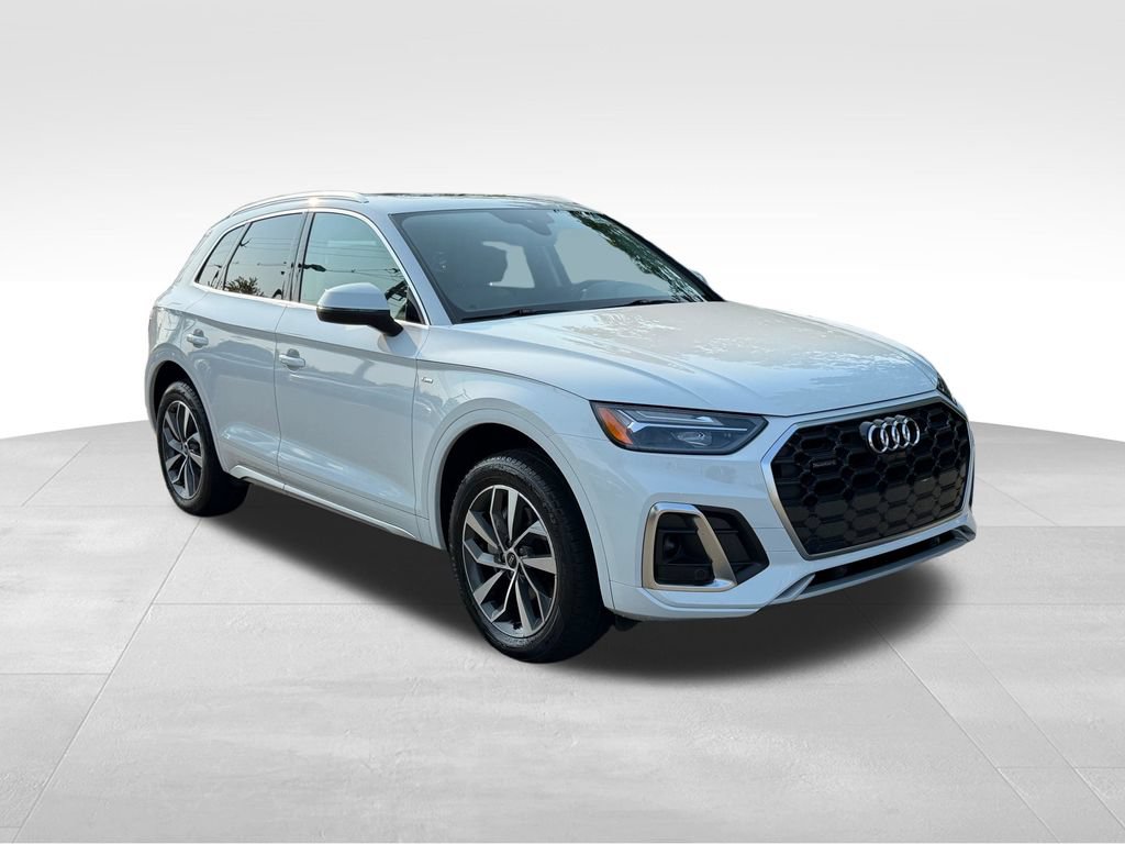 Used 2023 Audi Q5 2.0T Premium Plus w/ Premium Plus Package AWD/4WD image 4
