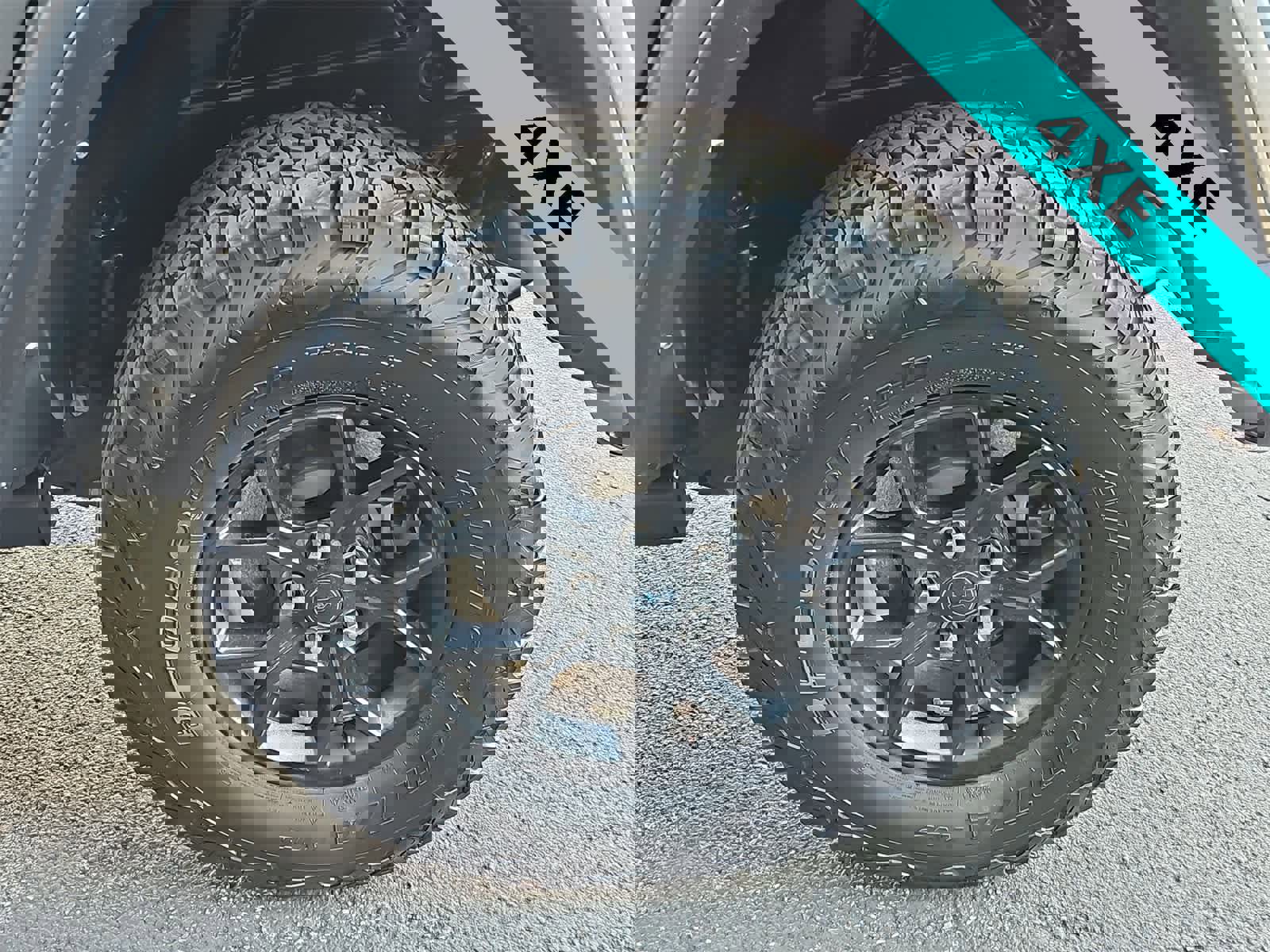 Used 2024 Jeep Wrangler Willys image 12