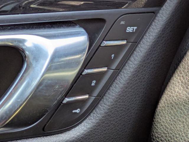 Used 2021 Porsche Macan image 24