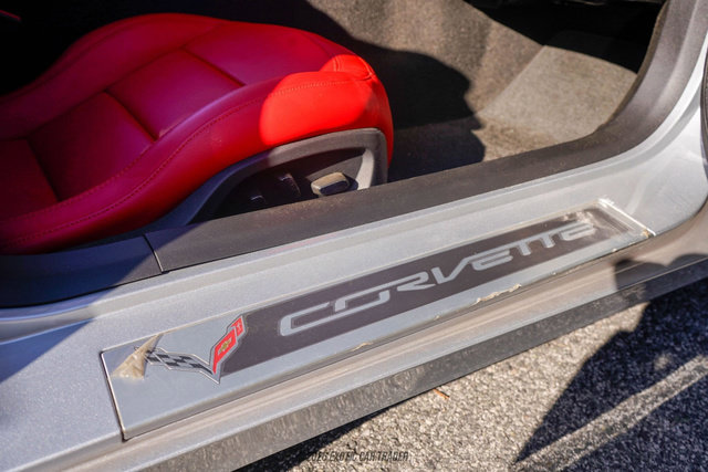 Used 2015 Chevrolet Corvette Z06 w/ 3LZ Preferred Equipment Group RWD image 60