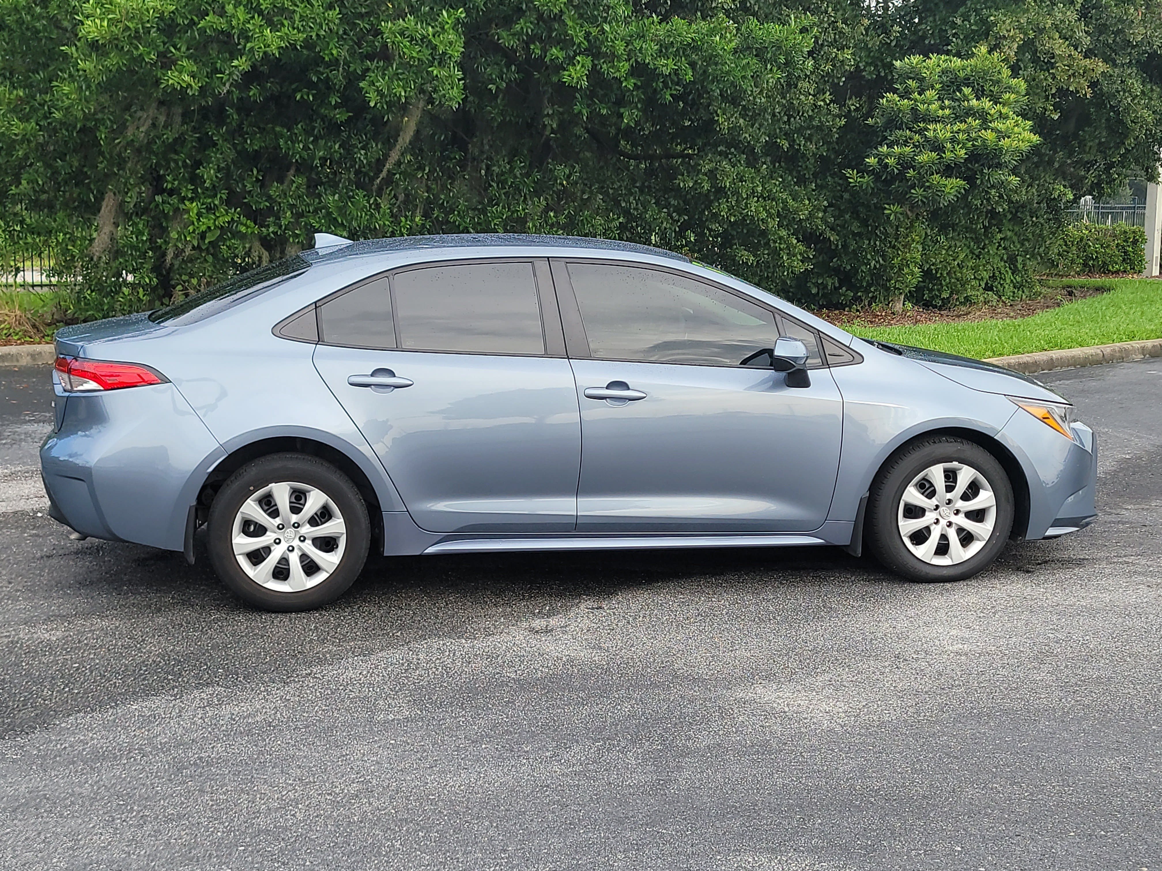 Certified 2025 Toyota Corolla LE FWD image 8