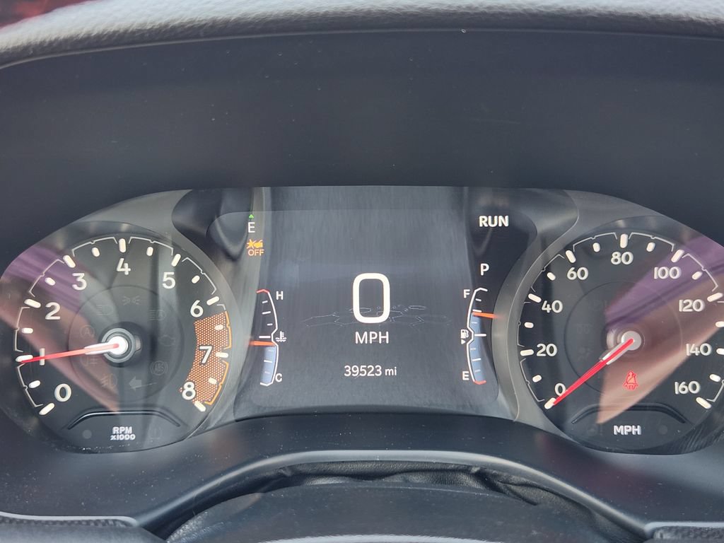 Used 2025 Jeep Compass Trailhawk AWD/4WD image 7