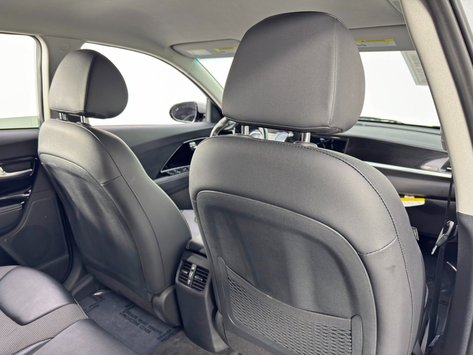 Used 2022 Kia Niro EX w/ Cold Weather Package FWD image 34