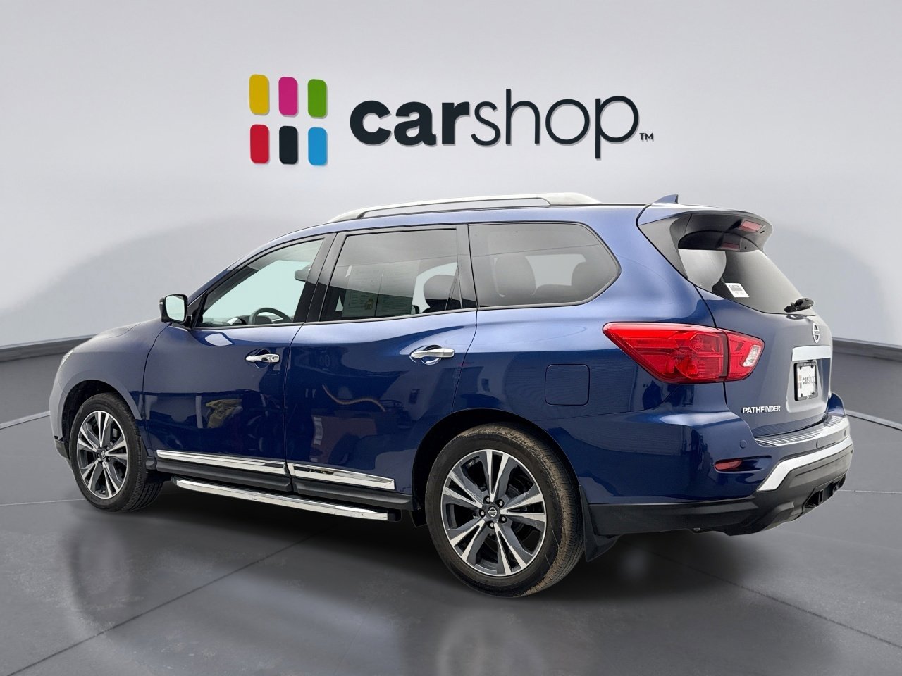 Used 2019 Nissan Pathfinder Platinum image 3