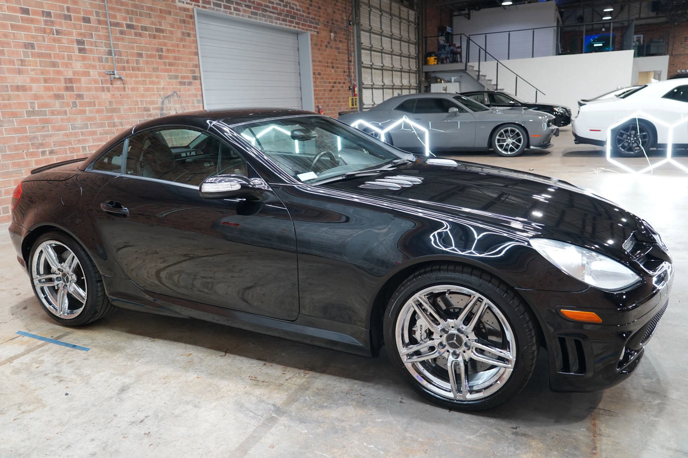 Used 2007 Mercedes-Benz SLK 55 AMG image 2