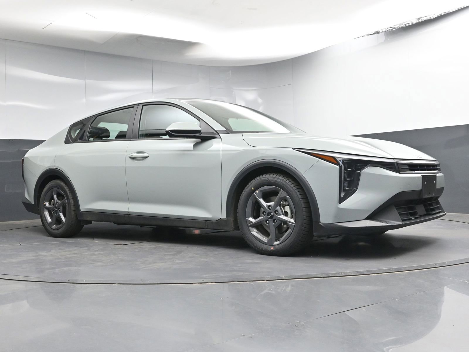 Used 2025 Kia K4 LXS FWD image 19