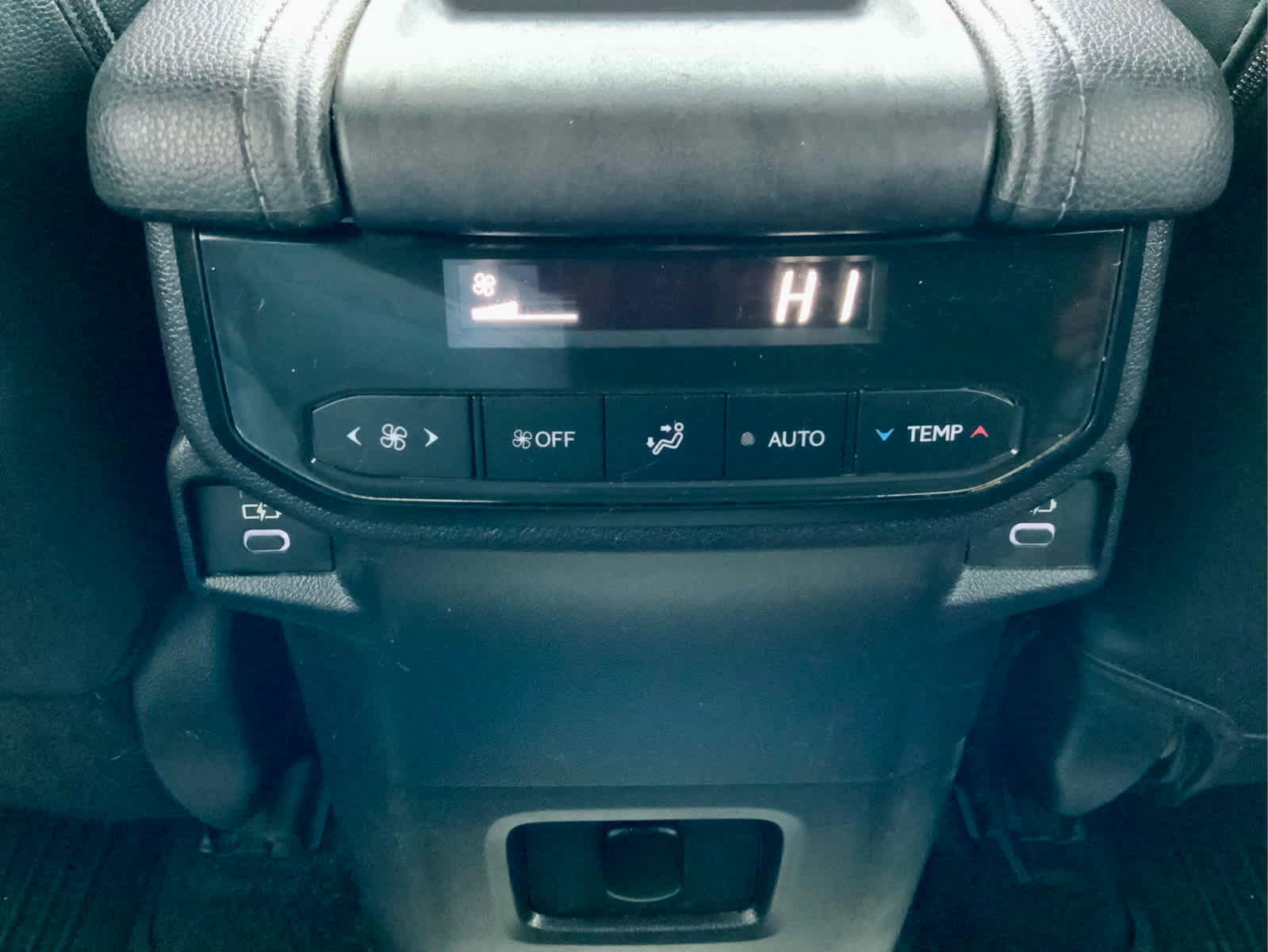 Used 2024 Toyota Grand Highlander XLE image 48