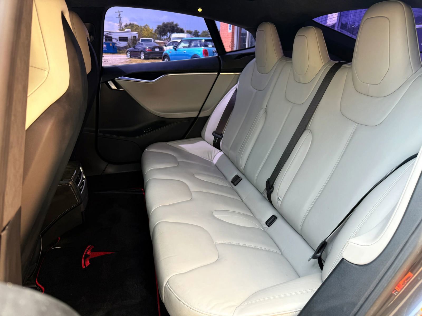 Used 2015 Tesla Model S 90D image 31