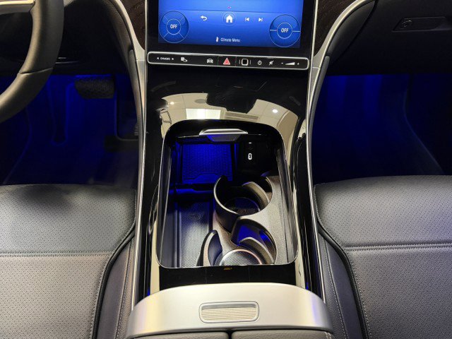 Certified 2025 Mercedes-Benz GLC 300 image 11