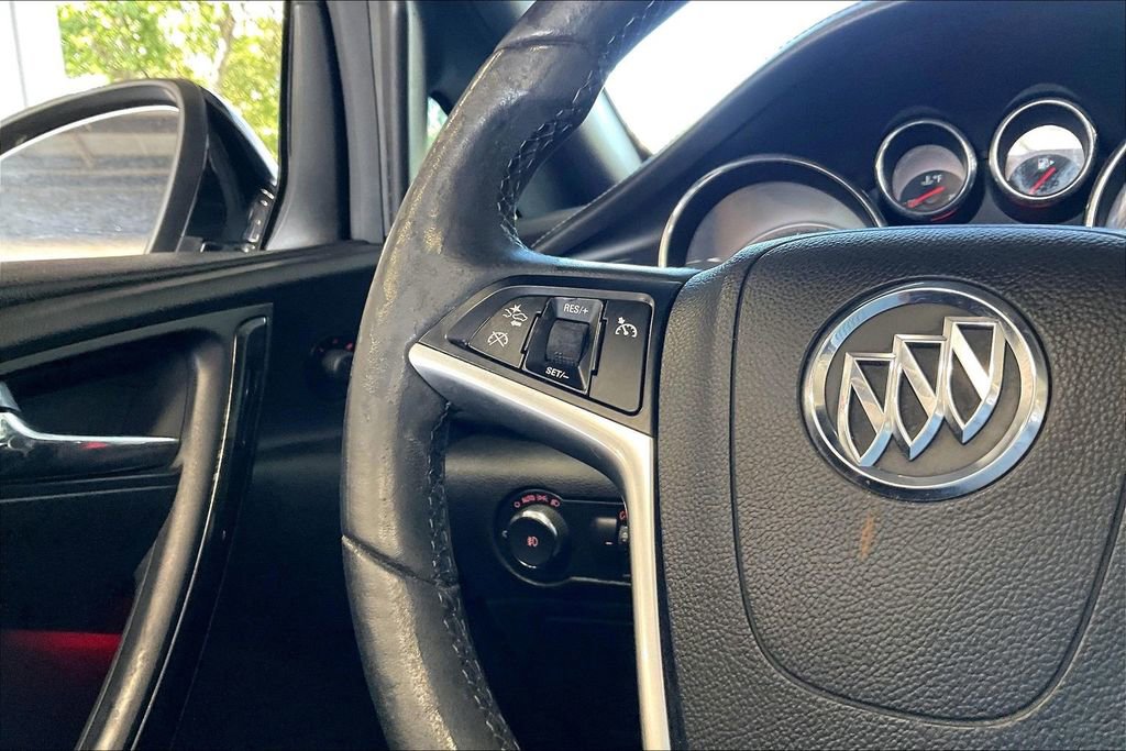 Used 2018 Buick Cascada Premium image 8