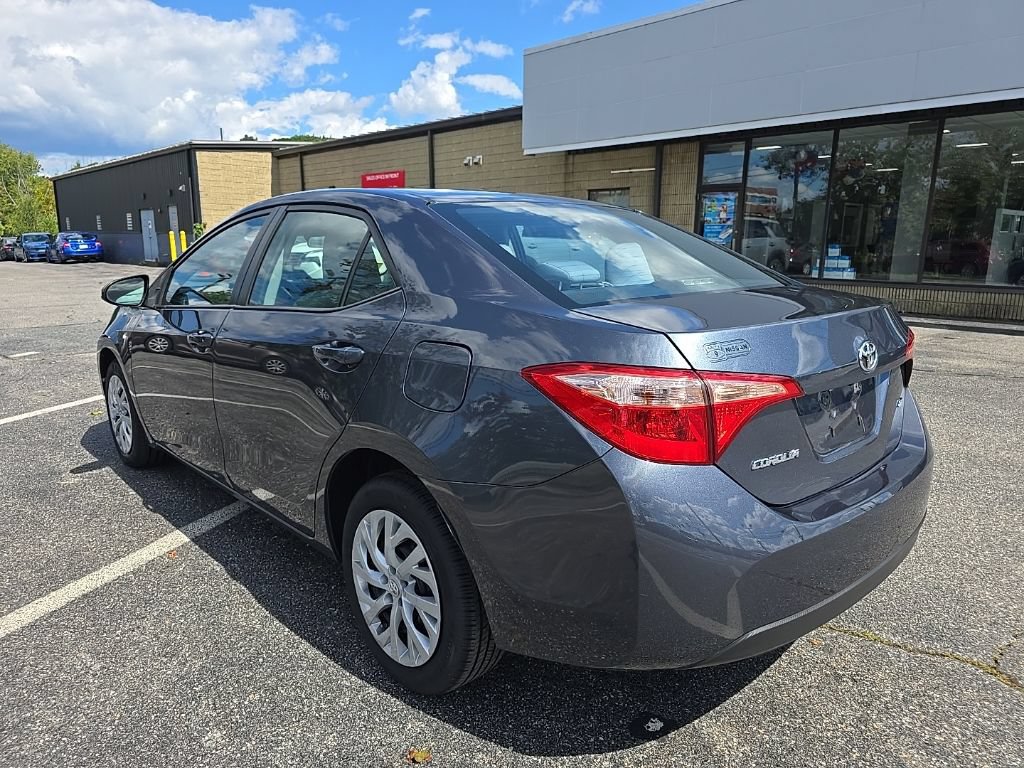Used 2017 Toyota Corolla LE w/ Carpet Mat Package (TMS) FWD image 10