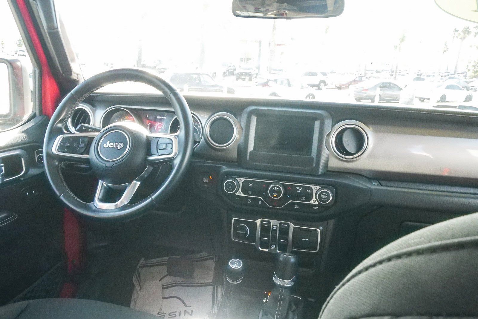 Used 2021 Jeep Wrangler Unlimited Sahara image 12