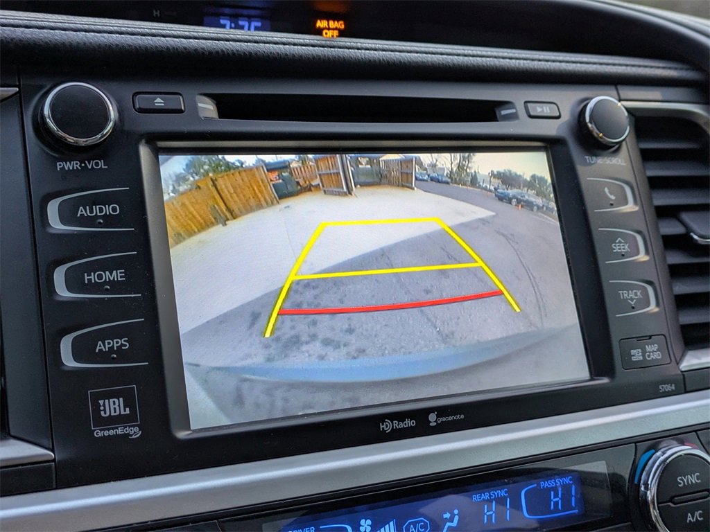 Used 2015 Toyota Highlander Limited Platinum image 24