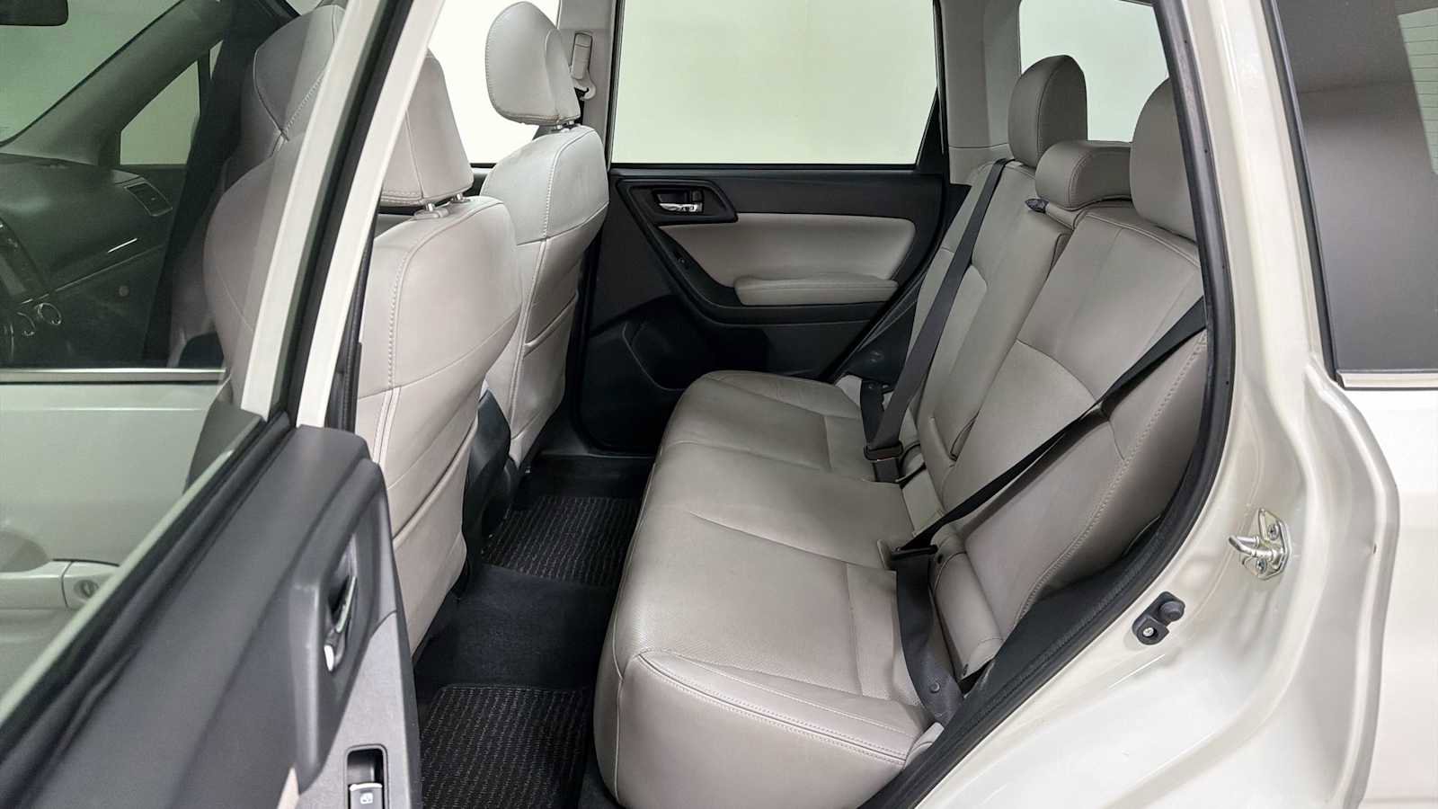 Used 2017 Subaru Forester 2.5i Limited AWD/4WD image 24