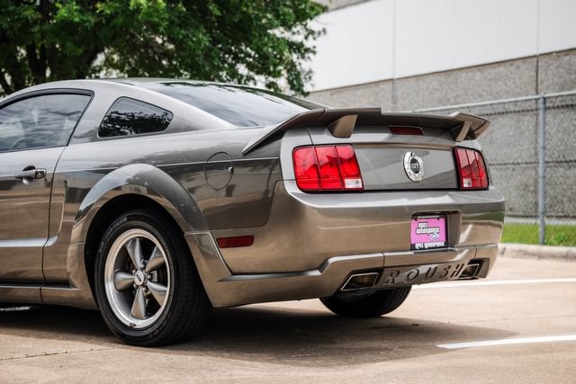 Used 2005 Ford Mustang GT Premium RWD image 42