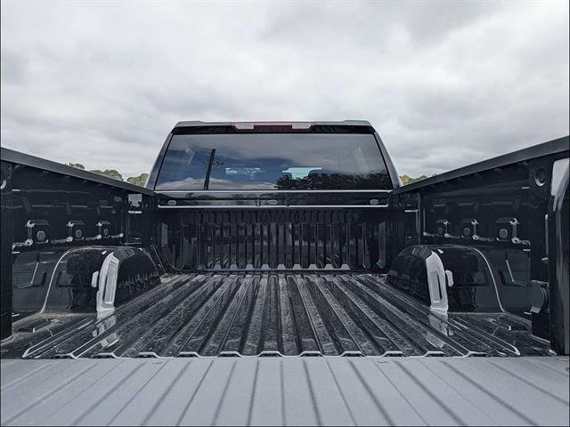 New 2026 Chevrolet Silverado 1500 Custom w/ LPO, Dark Essentials Package AWD/4WD image 11