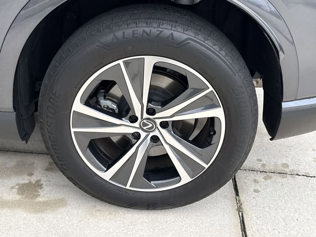 Used 2025 Lexus RX 350 Premium w/ Accessory Package (Z1) image 31