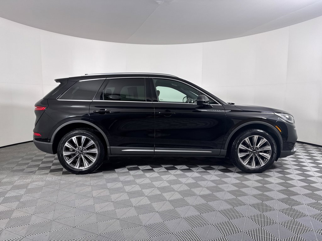 Used 2022 Lincoln Corsair Reserve w/ Equipment Group 201A image 13