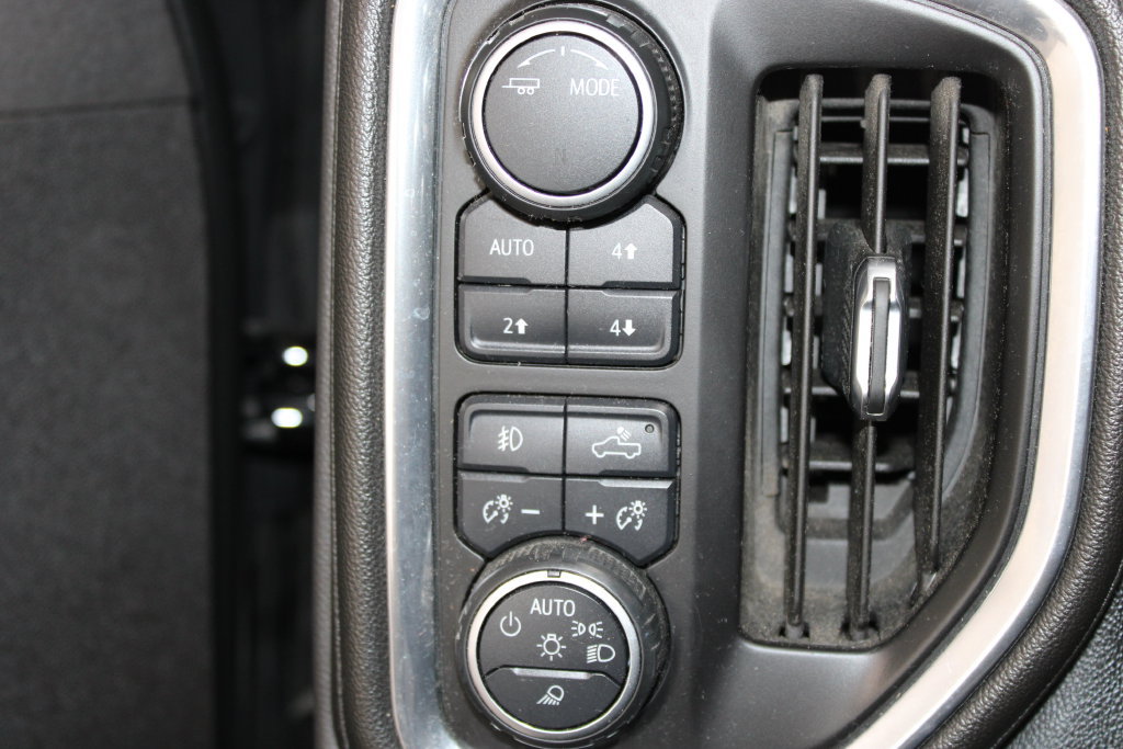 Used 2020 Chevrolet Silverado 1500 LT Trail Boss AWD/4WD image 23