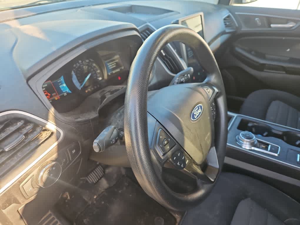 Used 2022 Ford Edge SE w/ Black Appearance Package AWD/4WD image 9