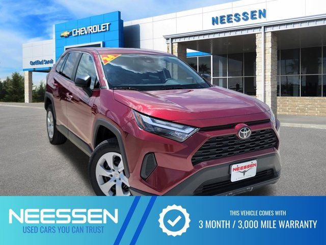 Used 2024 Toyota RAV4 LE AWD/4WD image 1