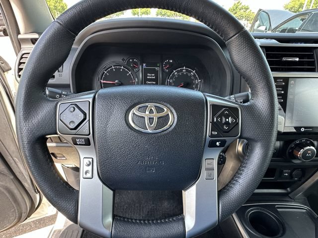 Used 2022 Toyota 4Runner SR5 Premium w/ Moonroof Package RWD image 11