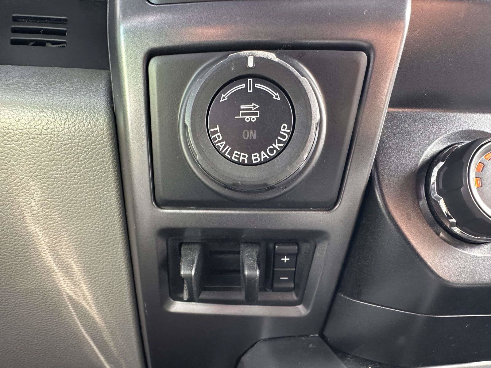 Used 2019 Ford F150 XLT w/ Equipment Group 302A Luxury AWD/4WD image 27