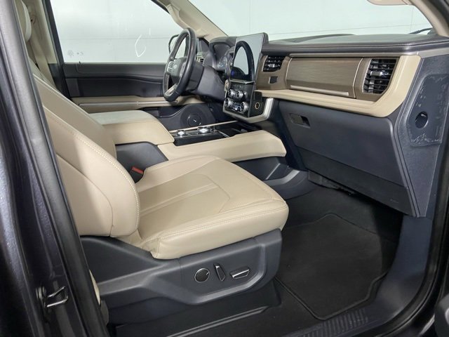 Used 2024 Ford Expedition Max Limited image 11