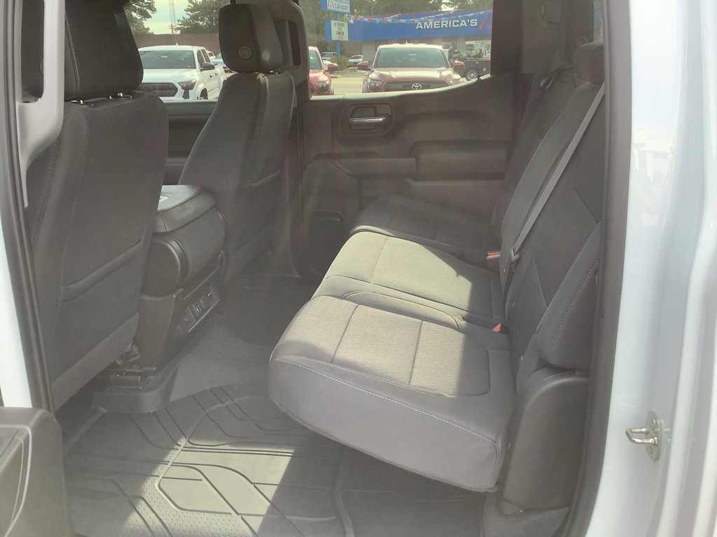 Used 2022 Chevrolet Silverado 1500 LT image 9