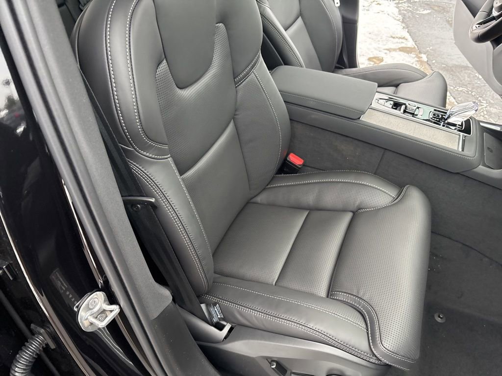 New 2026 Volvo XC90 T8 Ultra w/ Protection Package Premier image 43