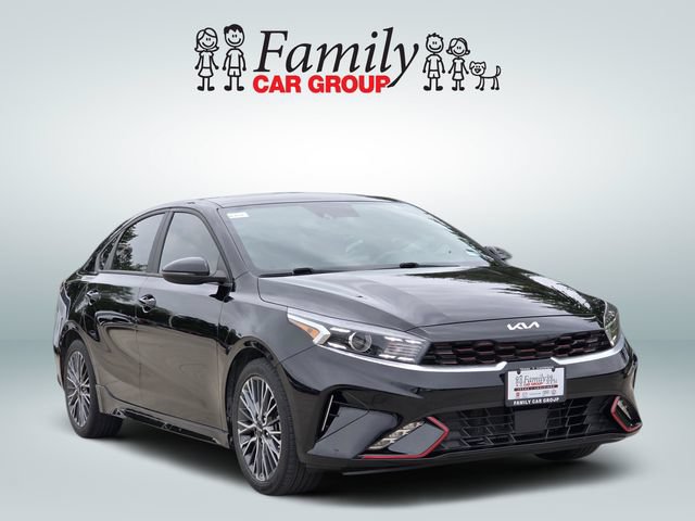 Used 2024 Kia Forte GT-Line w/ GT-Line Premium Package FWD image 2