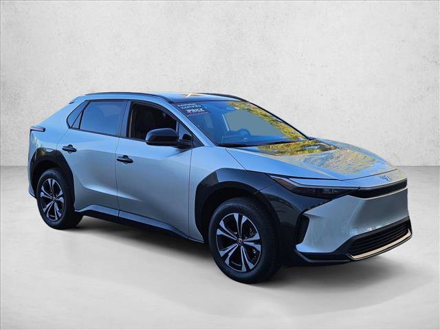 Used 2025 Toyota bZ4X FWD image 3