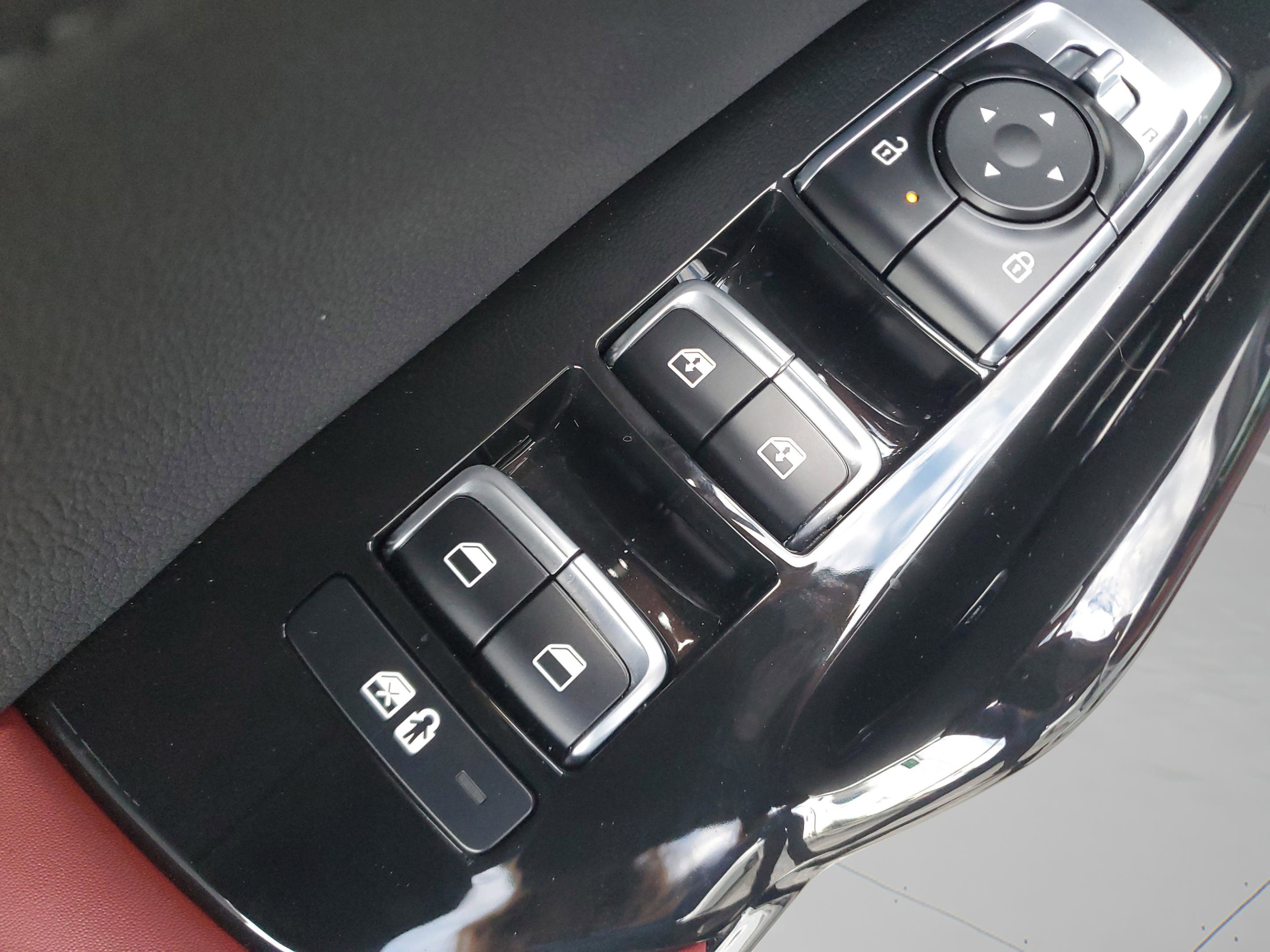 Certified 2025 Kia K5 GT-Line w/ GT-Line Premium Package image 19