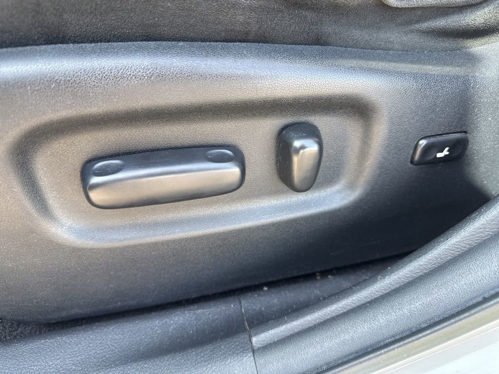 Used 2010 Toyota Highlander Sport image 18