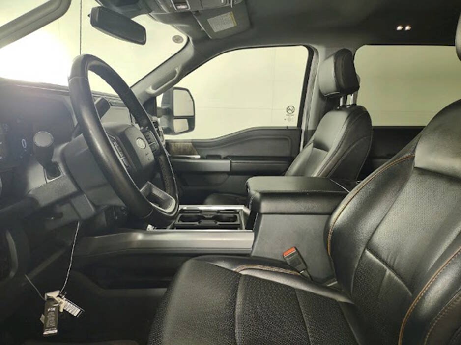 Used 2025 Ford F250 Lariat w/ FX4 Off-Road Package AWD/4WD image 13