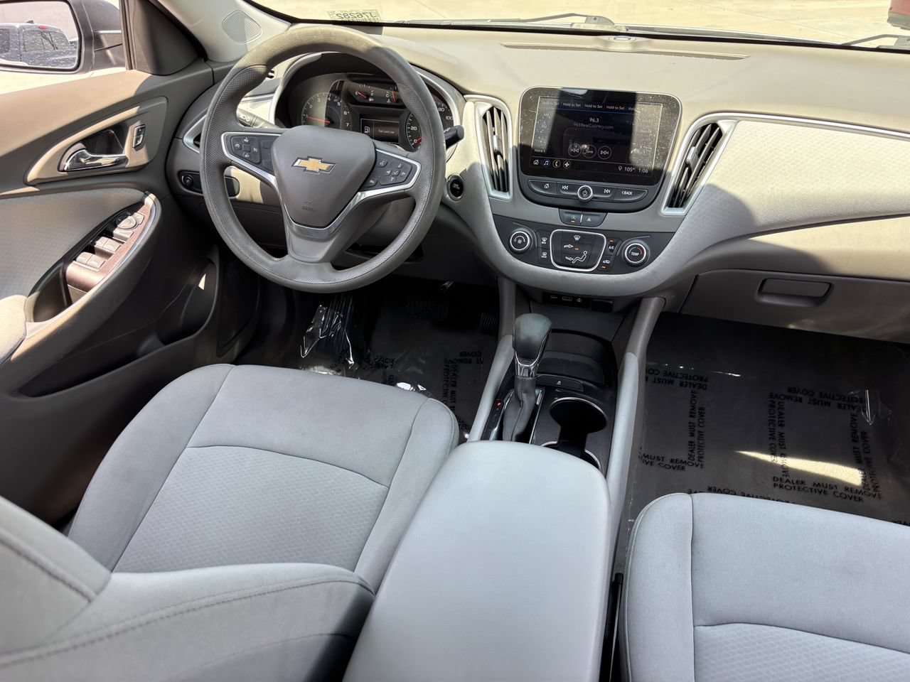 Used 2021 Chevrolet Malibu LS FWD image 12