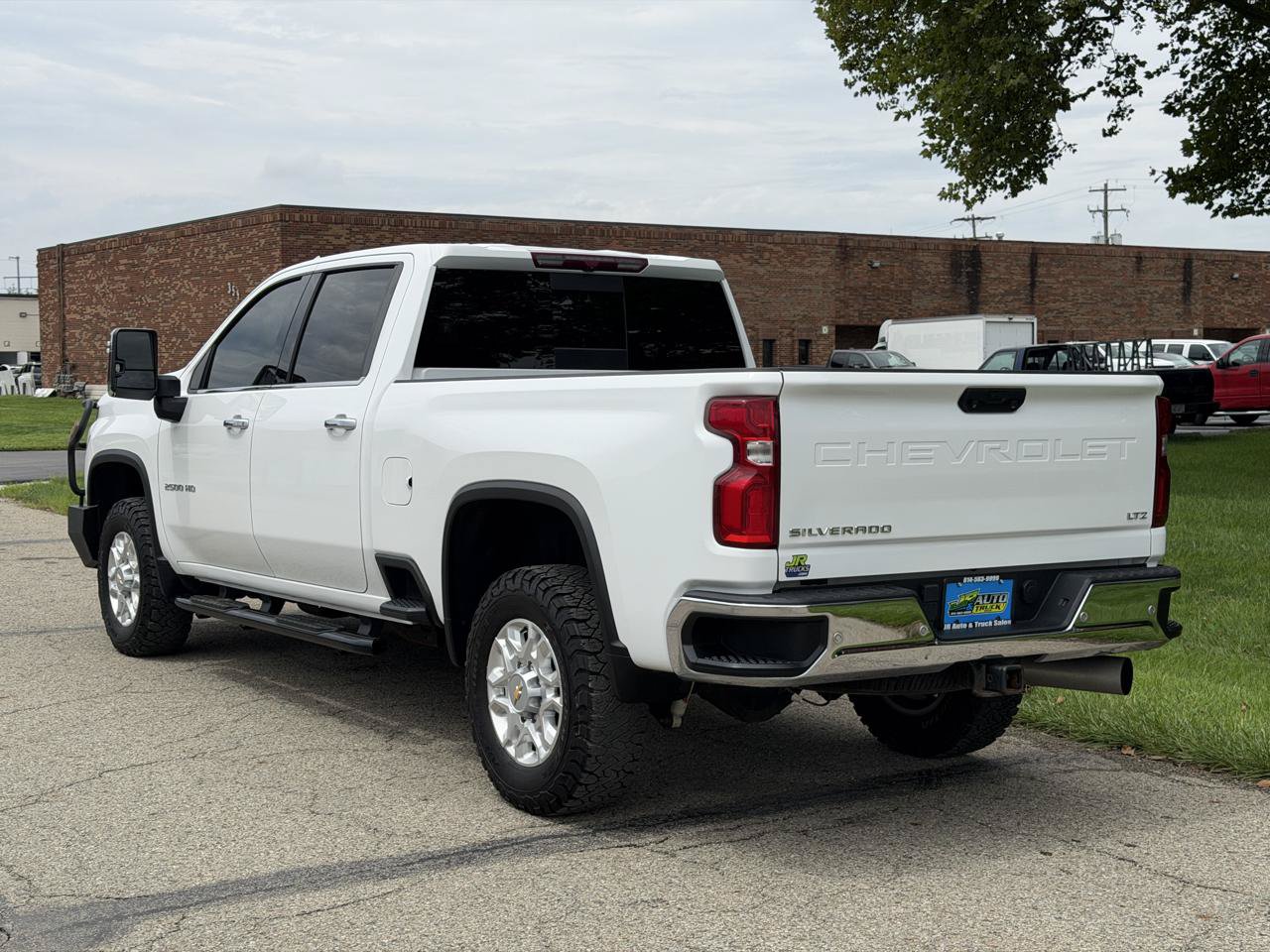 Used 2023 Chevrolet Silverado 2500 LTZ w/ LTZ Plus Package AWD/4WD image 4