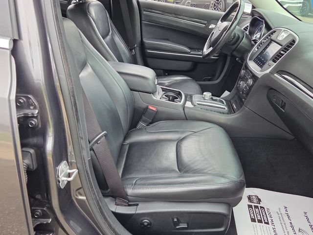 Used 2019 Chrysler 300 Touring L w/ Quick Order Package 22F RWD image 16