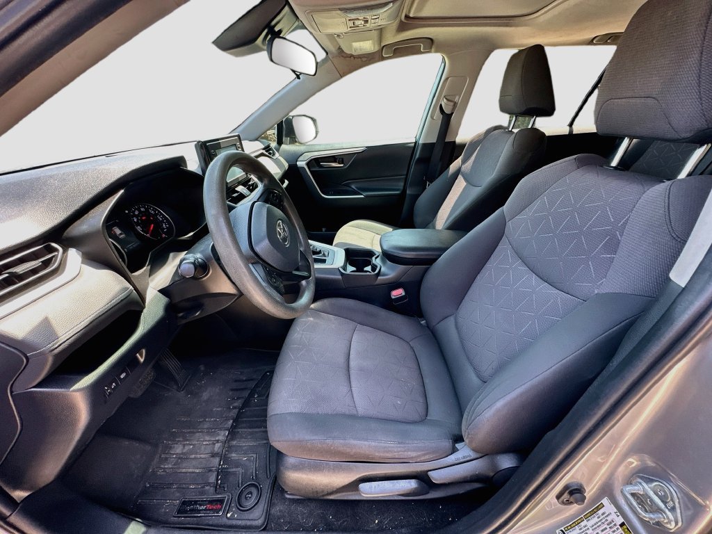 Used 2019 Toyota RAV4 XLE FWD image 20