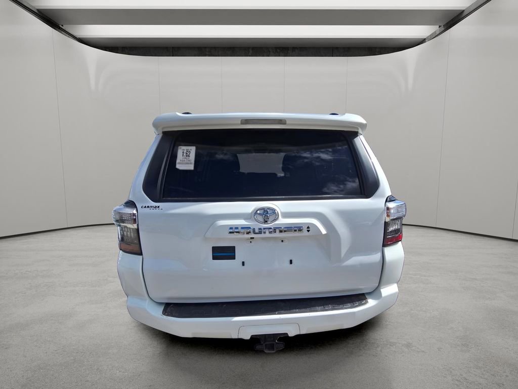 Used 2023 Toyota 4Runner SR5 AWD/4WD image 6
