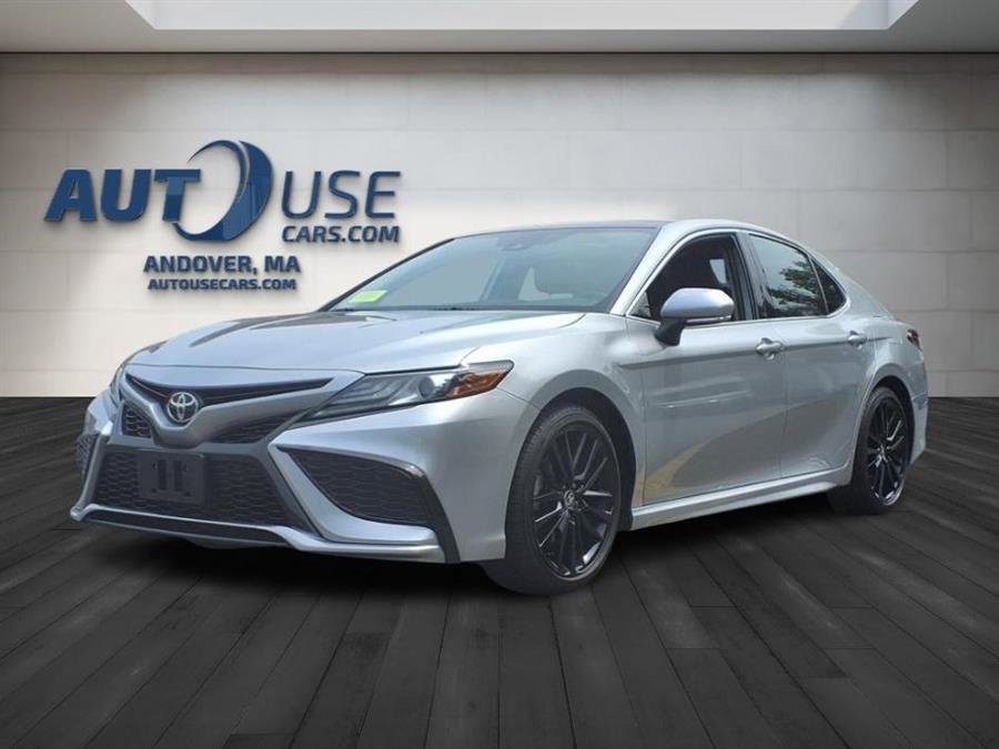 Used 2021 Toyota Camry XSE image 1