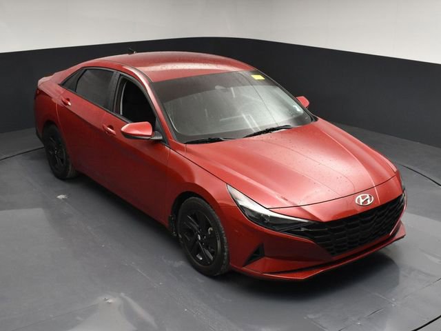 Used 2023 Hyundai Elantra SEL image 40