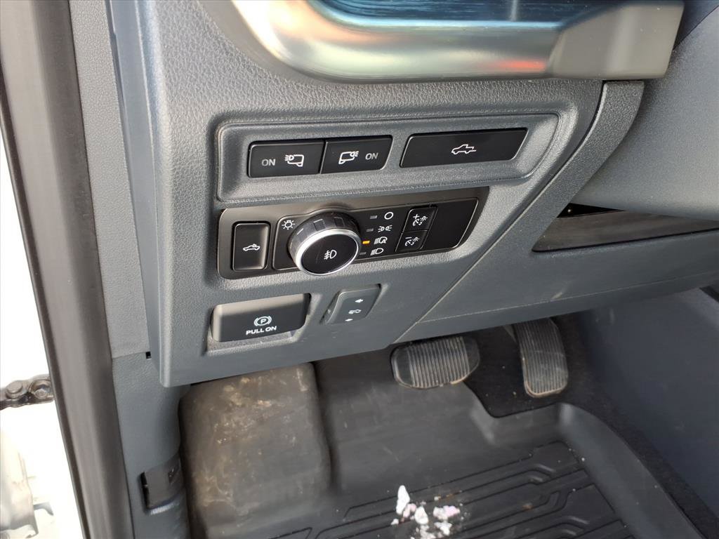 Used 2023 Ford F150 Lariat w/ Equipment Group 502A High image 27