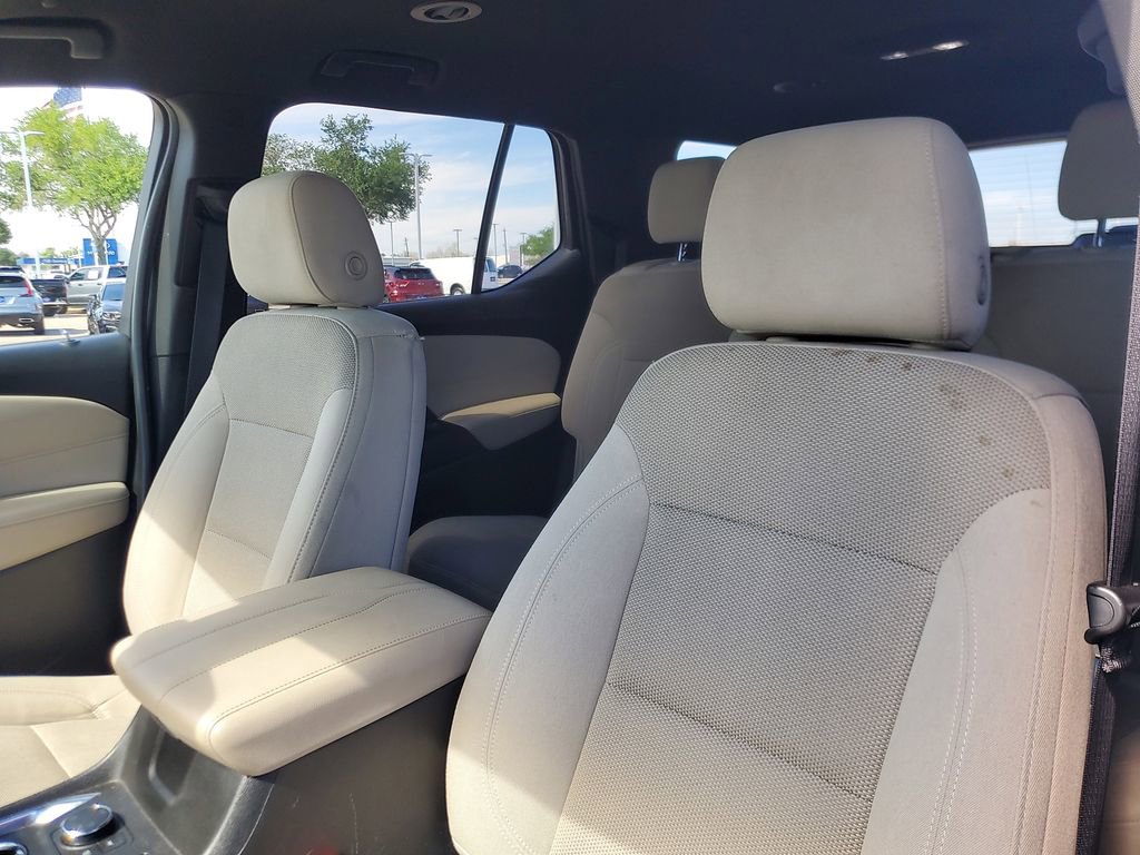 Used 2023 Chevrolet Traverse LS AWD/4WD image 14