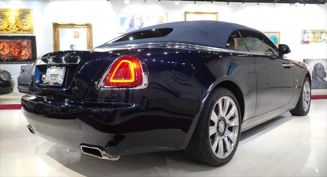 Used 2016 Rolls-Royce Dawn RWD image 16