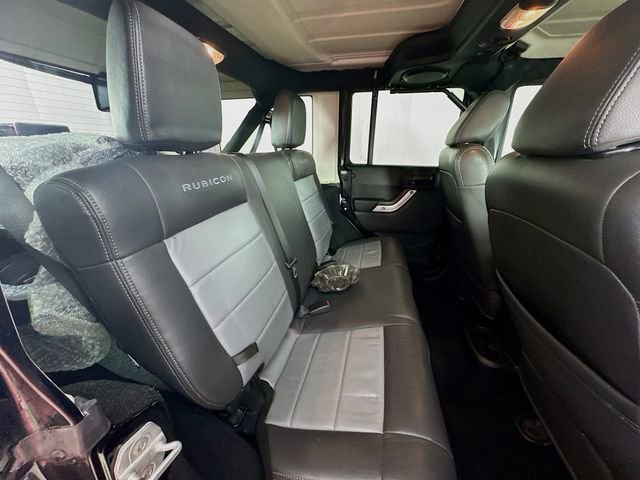 Used 2012 Jeep Wrangler Unlimited Rubicon w/ Connectivity Group image 23