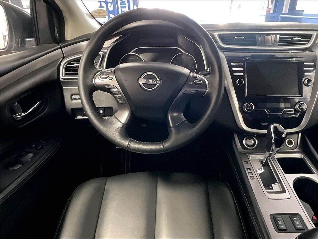Used 2024 Nissan Murano SV w/ SV Midnight Edition Package AWD/4WD image 17