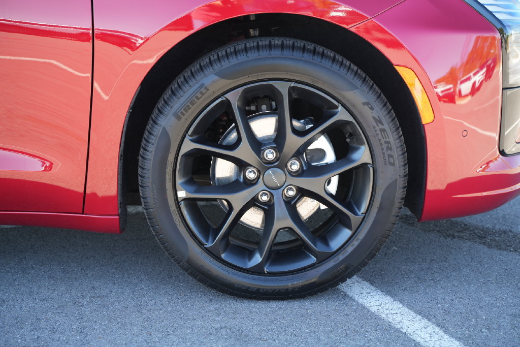 New 2027 Chrysler Pacifica Limited FWD image 48