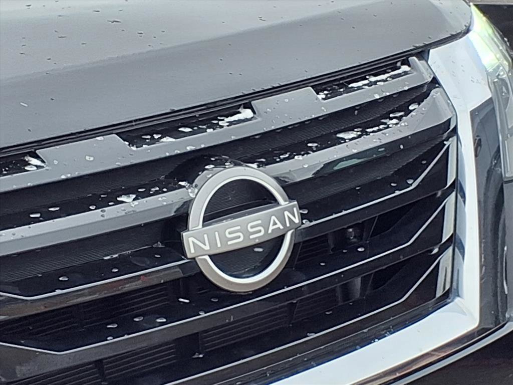 Used 2024 Nissan Pathfinder SV image 48